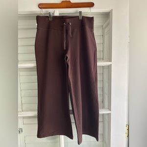 Christine Alexander brown Capri pants